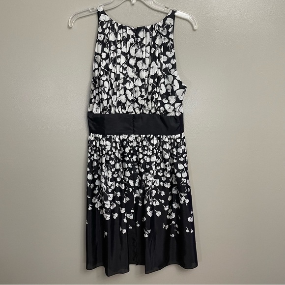 White House Black Market Floral Dress Bow Waist Silk midi 6 WHBM wedding - Picture 3 of 9